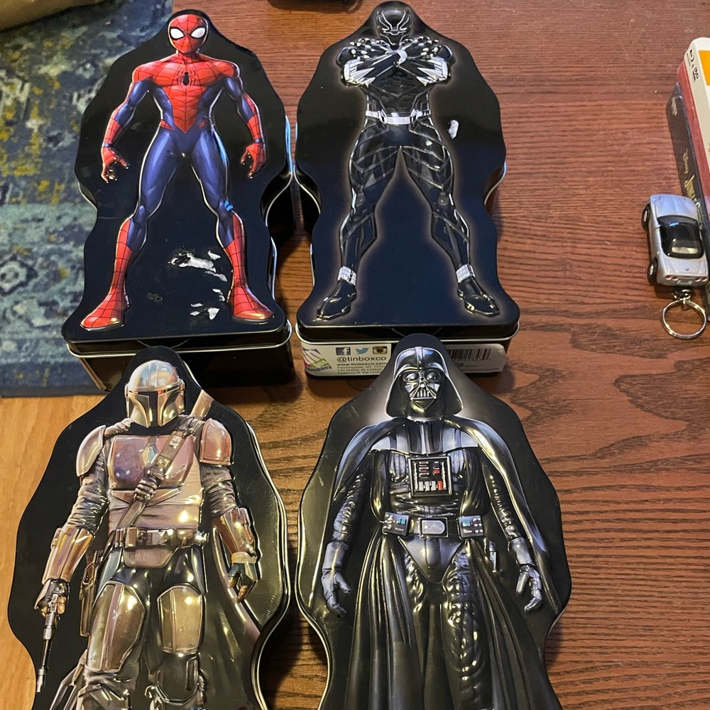 Marvel Starwars Tins